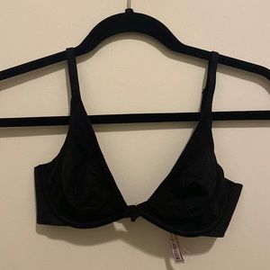 VICTORIAS SECRET BLACK PLUNGE V BRA